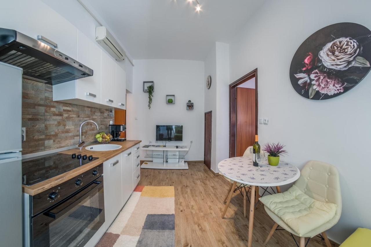 Apartment Ljube Póla Kültér fotó