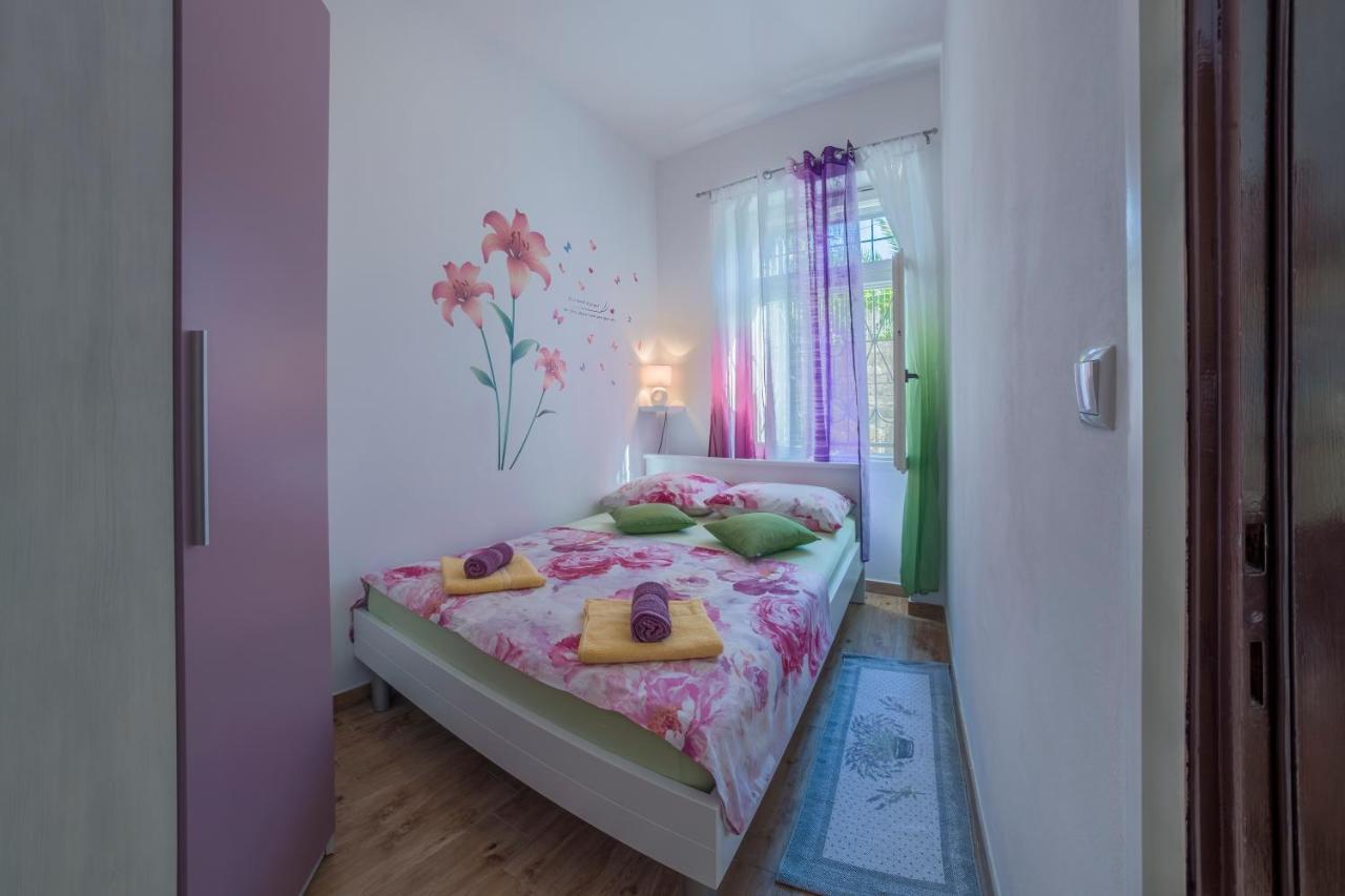Apartment Ljube Póla Kültér fotó