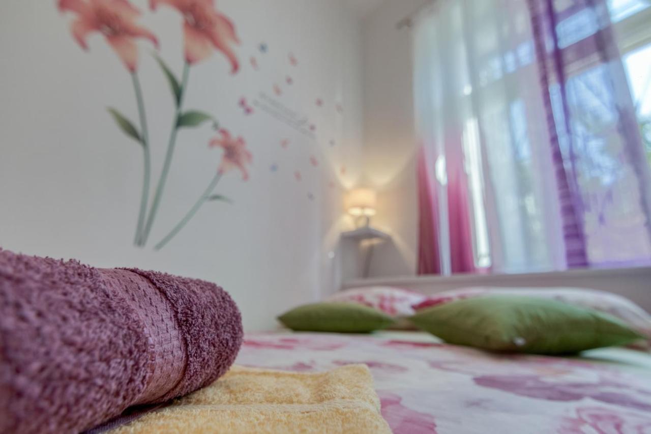Apartment Ljube Póla Kültér fotó
